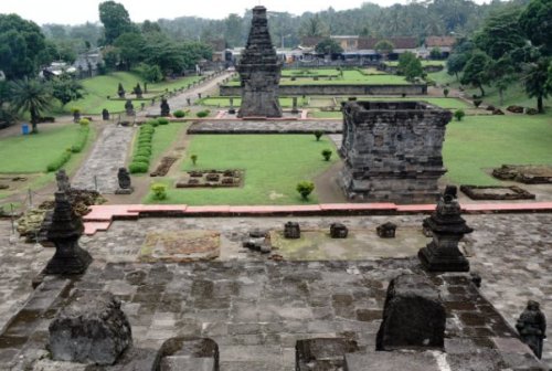 Kerajaan Kediri: Zaman Keemasan Sastra Jawa